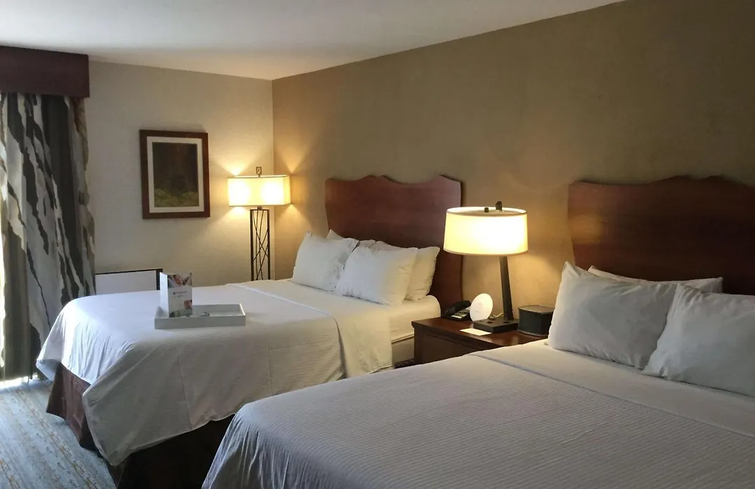 Wyndham Visalia-1
