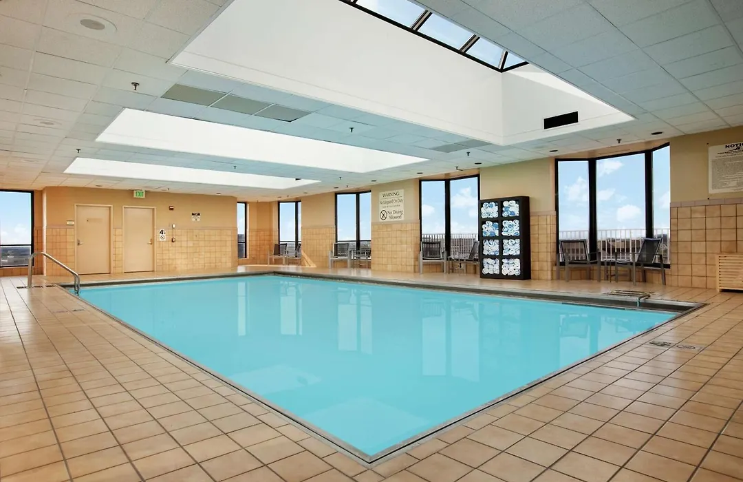 Hilton Rosemont Chicago O'Hare-1