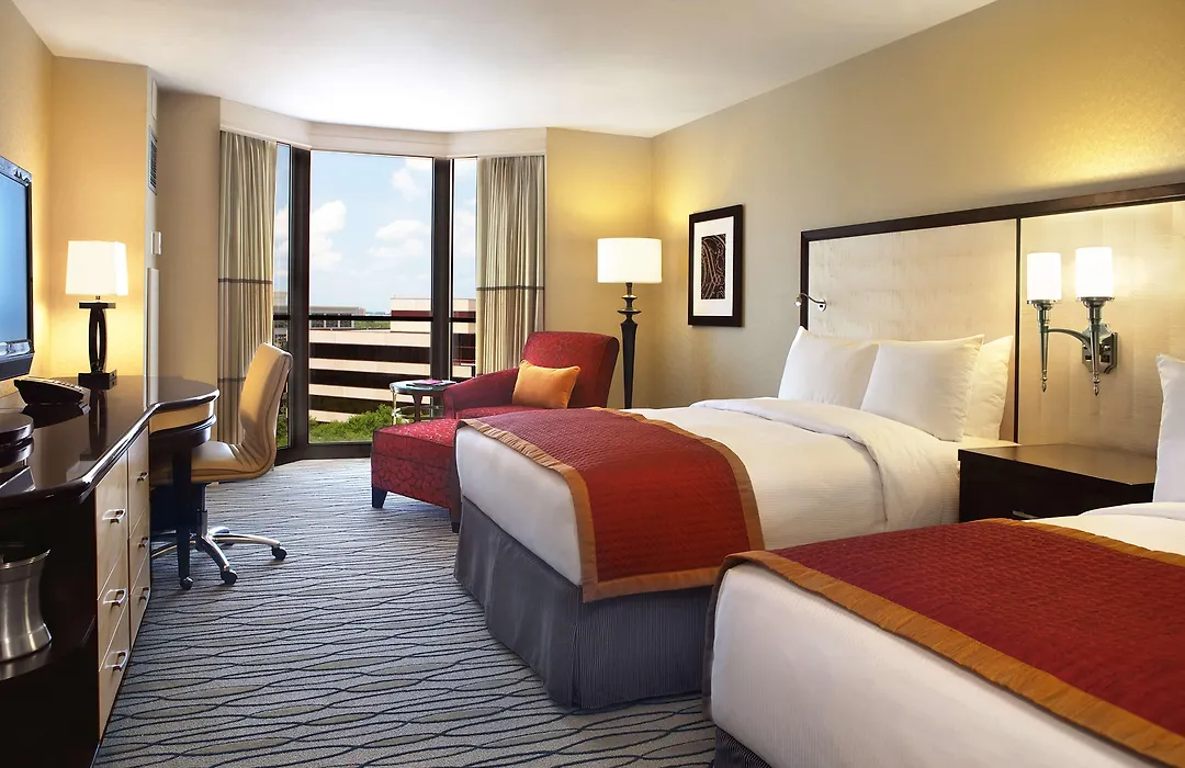 Hilton Rosemont Chicago O'Hare-1