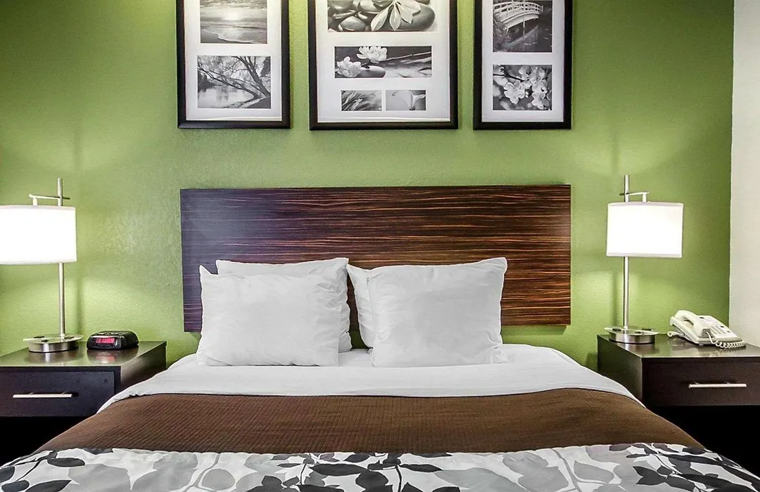Spark By Hilton Louisville Airport-1