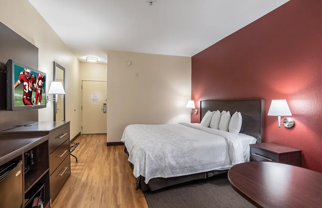 Red Roof Inn Plus+ San Antonio Downtown - Riverwalk-1