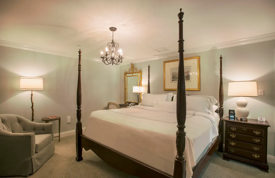 Bienville House Hotel-1