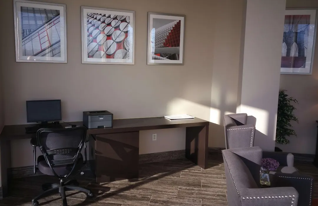 Ramada By Wyndham Lexington North Hotel & Conference Center-1