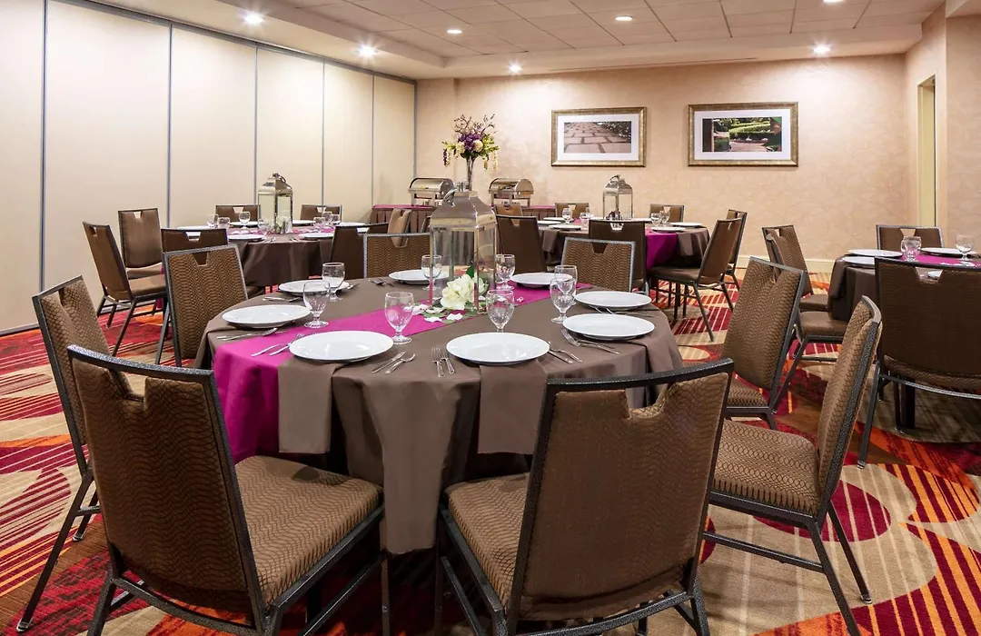 Hilton Garden Inn Omaha West-1