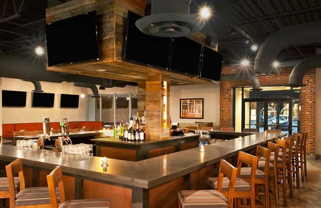 Four Points By Sheraton Cleveland Airport-1