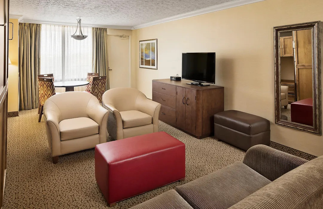 Crowne Plaza Louisville Airport Expo Ctr By Ihg-1
