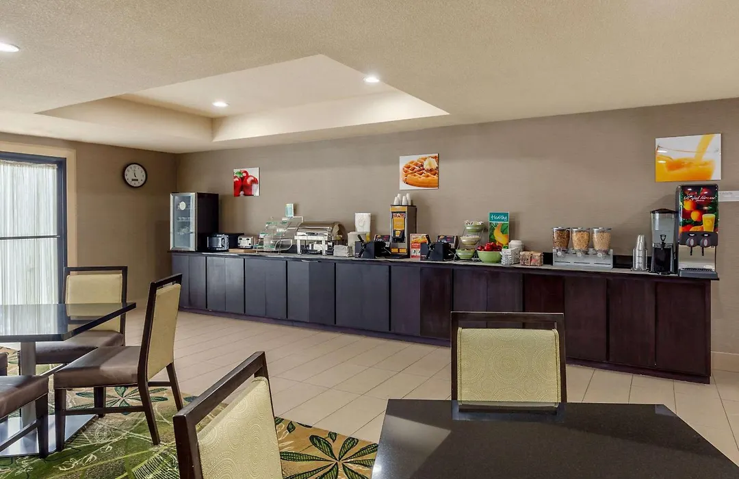 Quality Suites Sherman-1