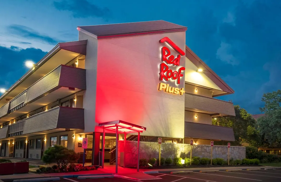 Red Roof Inn Plus+ Secaucus - Meadowlands-1