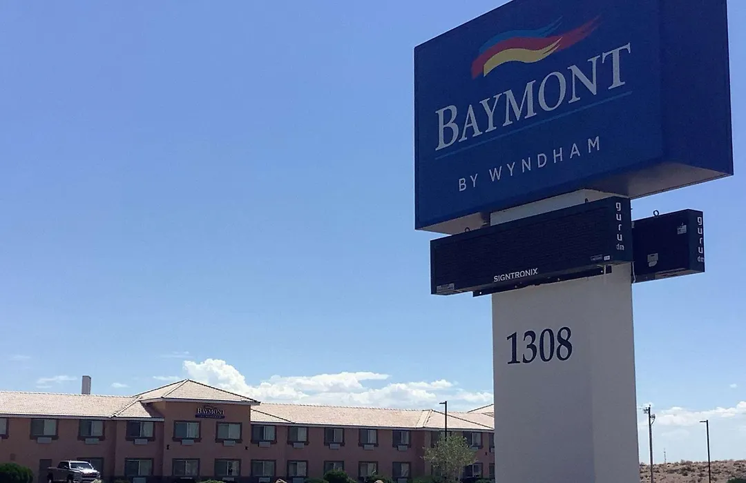 Baymont Inn & Suites By Wyndham Holbrook-1