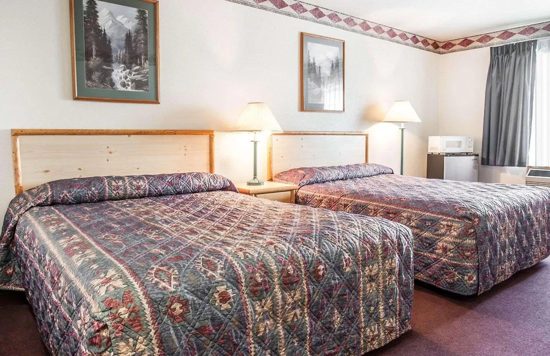 Rodeway Inn & Suites-1