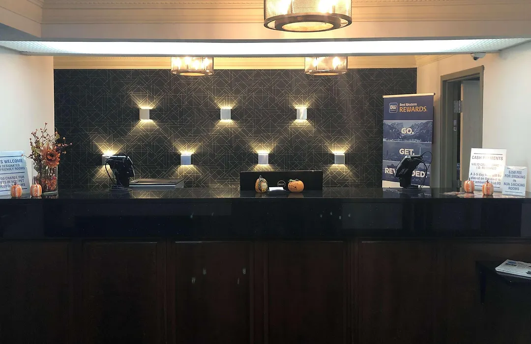 Best Western Inn & Suites Of Macon-1