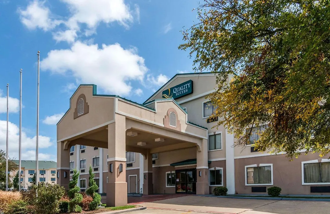 Quality Suites Burleson - Ft Worth-1