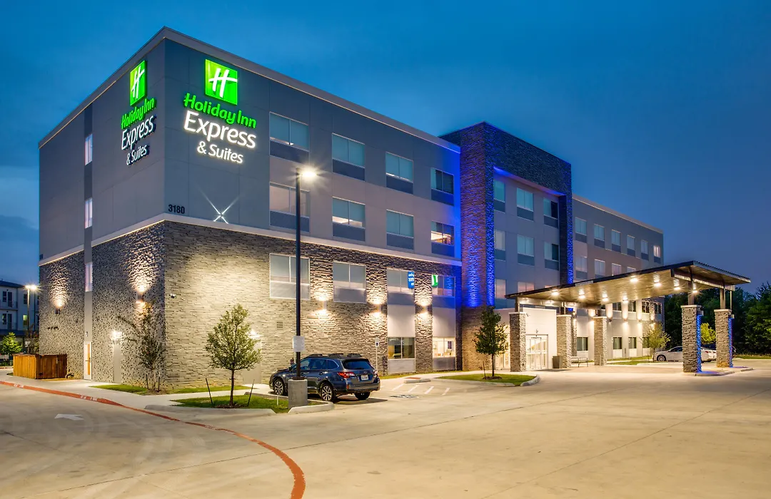 Hilton Garden Inn Denton-1
