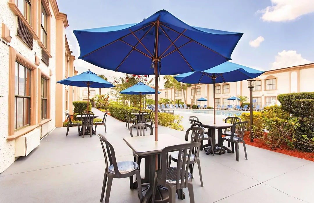 La Quinta Inn By Wyndham Orlando International Drive North-1