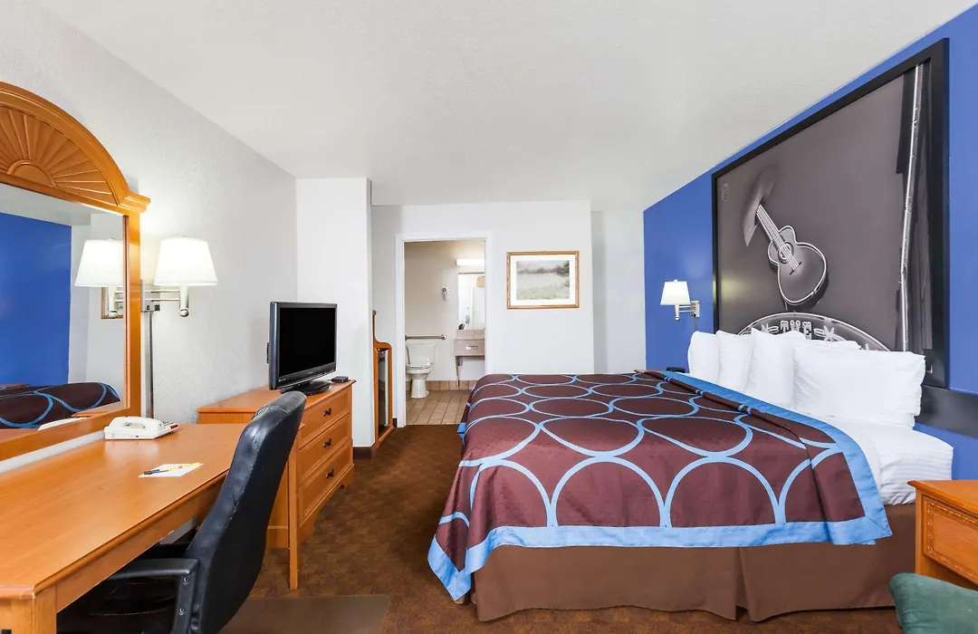Super 8 By Wyndham Cleburne-1