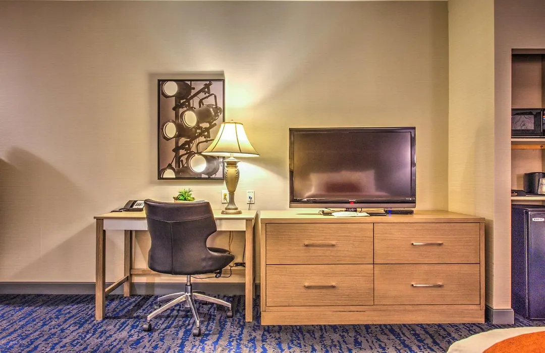 Best Western Plus Media Center Inn & Suites-1