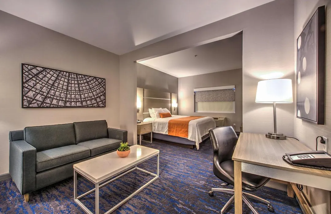 Best Western Plus Media Center Inn & Suites-1