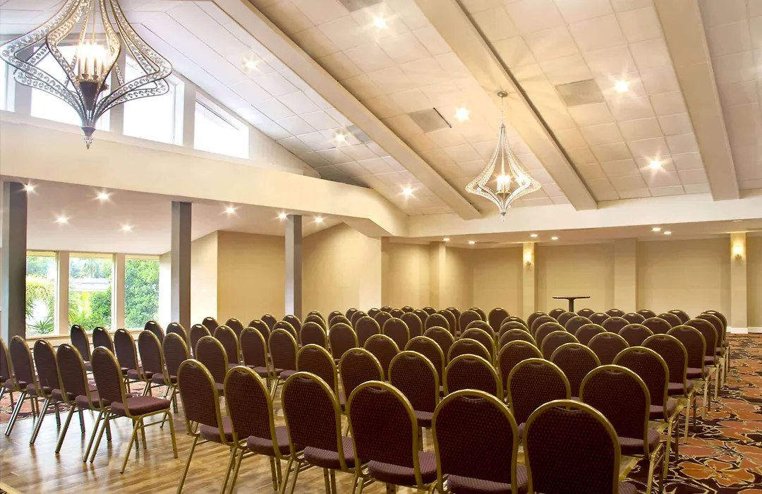 Ramada By Wyndham Fort Lauderdale Airport/Cruise Port-1
