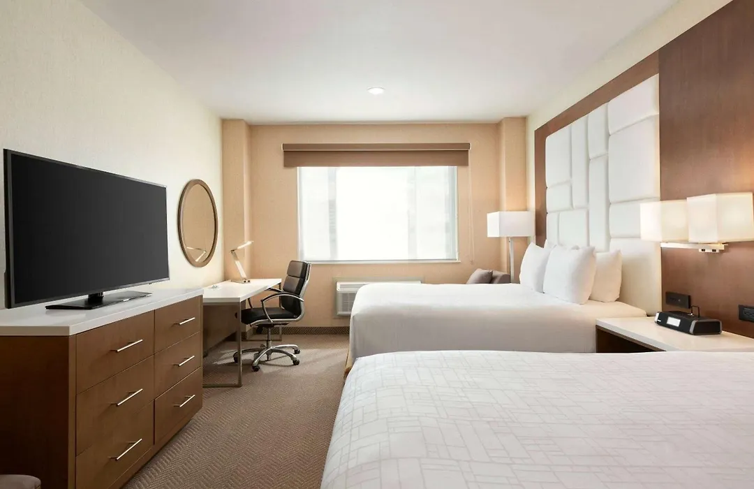 Wyndham Anaheim-1