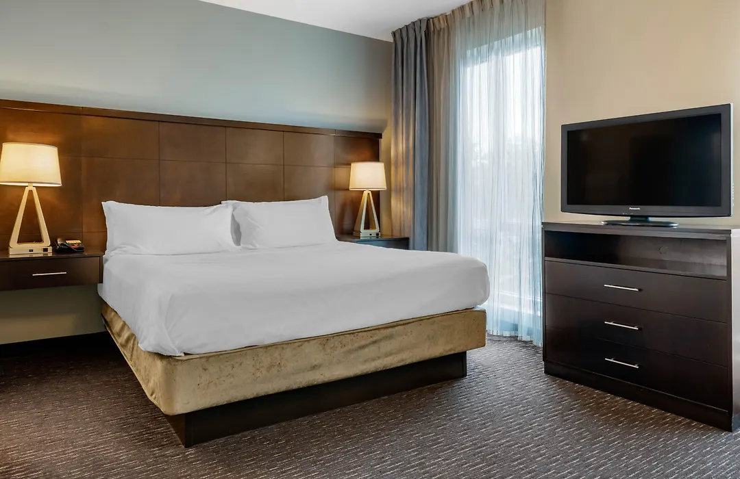 Staybridge Suites St. Petersburg Fl By Ihg-1