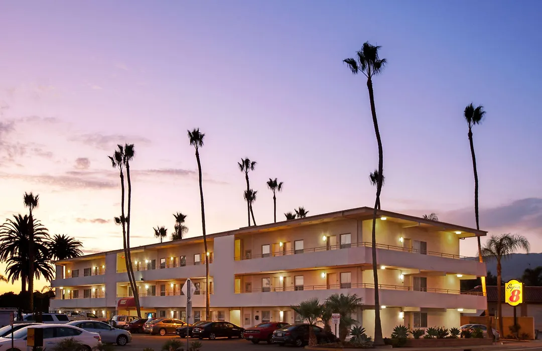 Super 8 By Wyndham Santa Barbara/Goleta-1