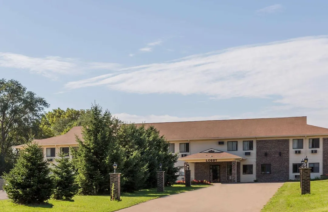 Super 8 By Wyndham Madison-1