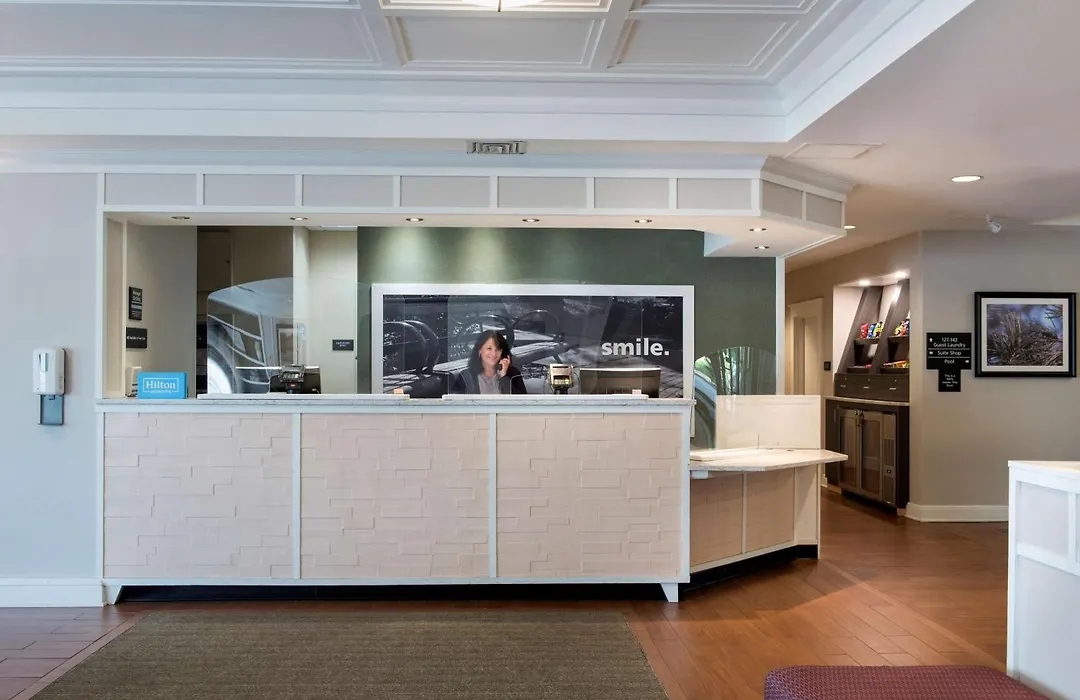 Hampton Inn Middletown-1