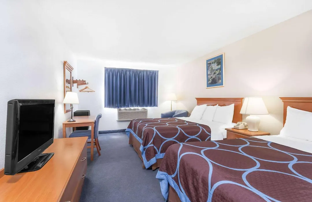 Super 8 By Wyndham Montgomery Maybrook-1