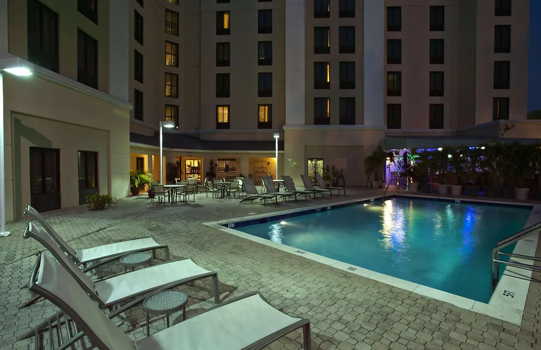 Hampton Inn & Suites Miami-Doral Dolphin Mall-1