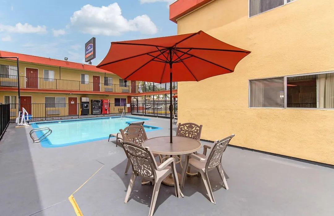 Howard Johnson Suites By Wyndham San Diego Chula Vista Bayfront-1