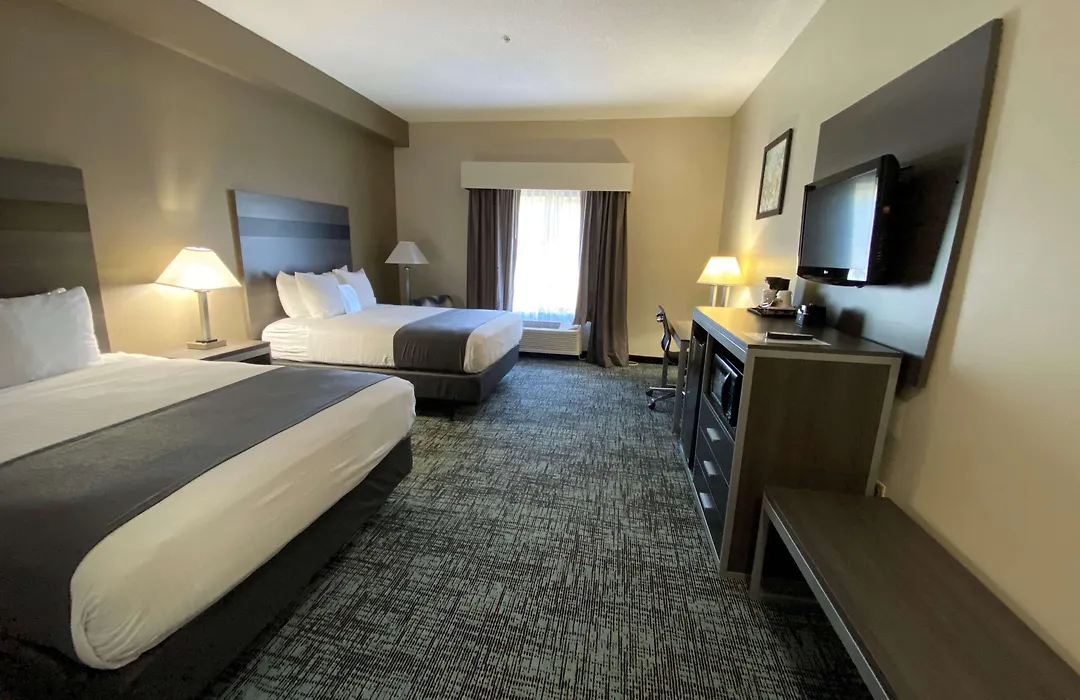Best Western Smithfield Inn-1