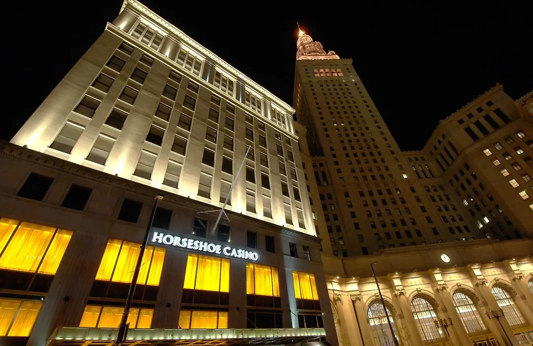 Ramada By Wyndham Cleveland Independence-1