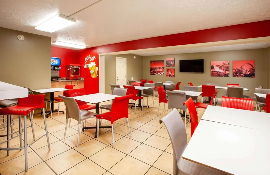Super 8 By Wyndham Sandusky-1