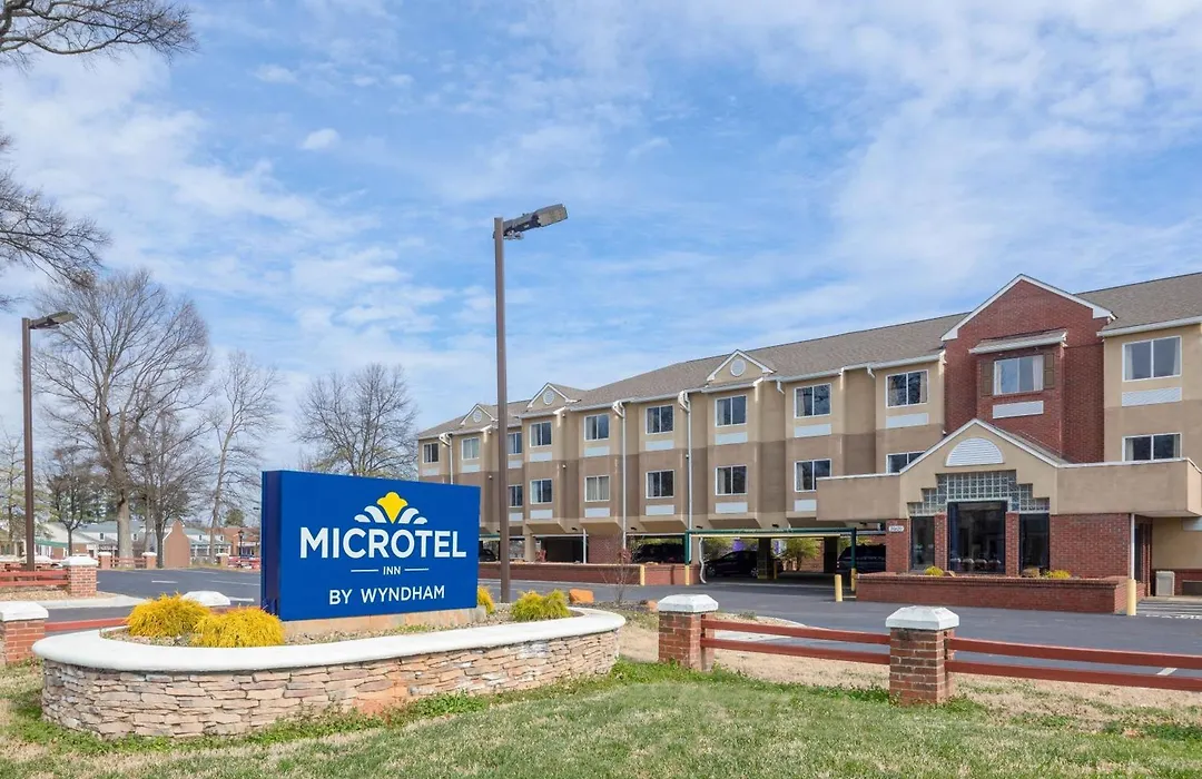 Microtel Inn By Wyndham Lake Norman-1