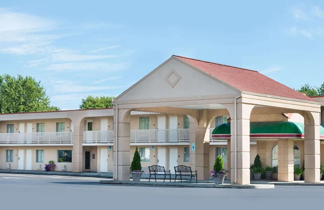 Baymont By Wyndham Sandusky-1