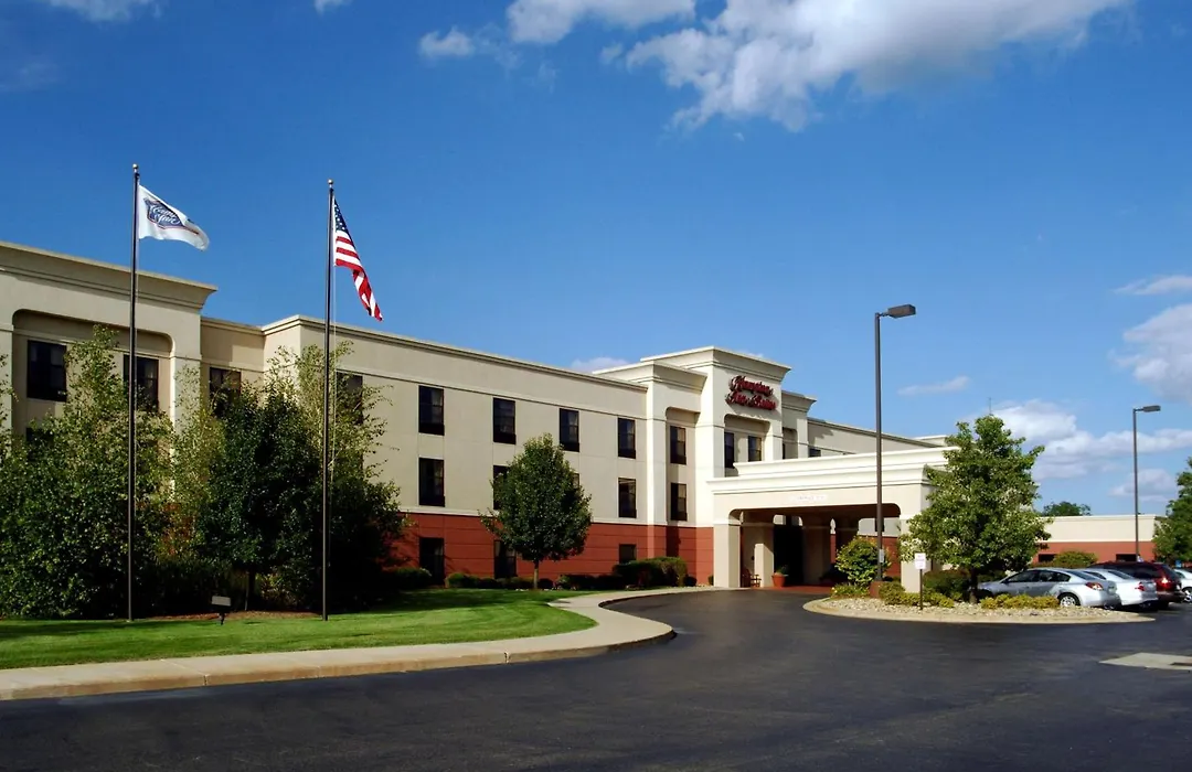 Hampton Inn & Suites Kalamazoo-Oshtemo-1