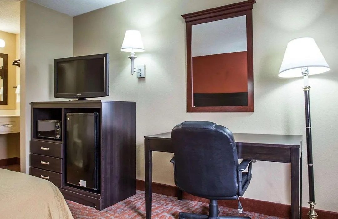 Quality Inn & Suites Monroe-1
