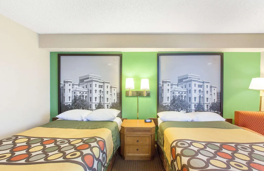 Super 8 By Wyndham Lafayette La-1