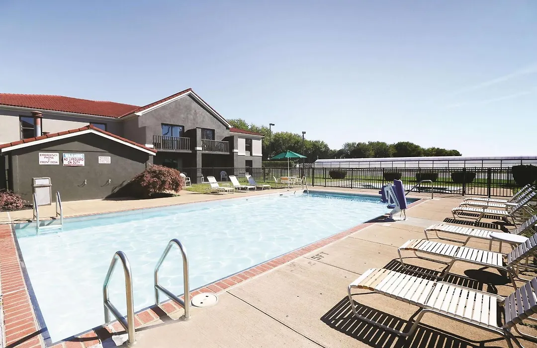 La Quinta Inn By Wyndham Sandusky Near Cedar Point-1