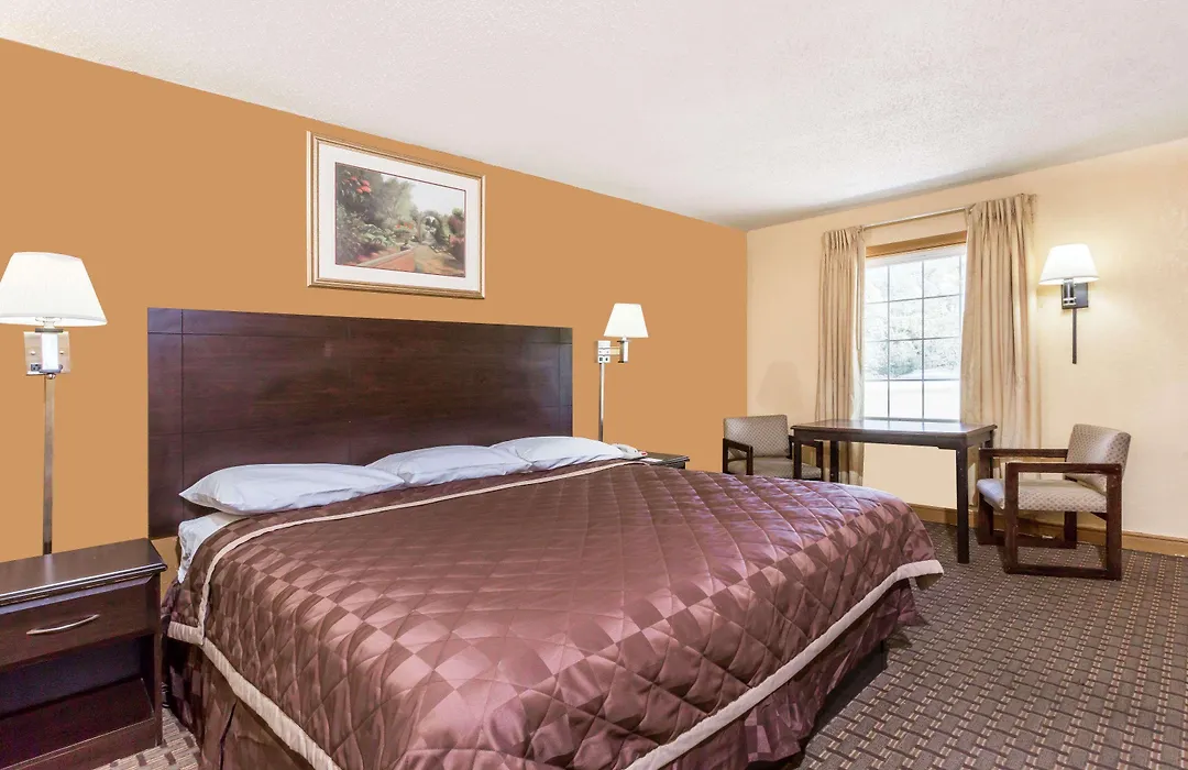 Knights Inn Glen Allen-1