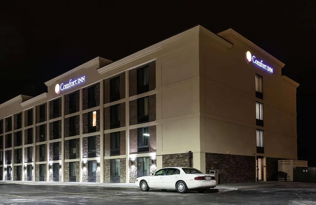 Comfort Inn Bay City - Riverfront-1