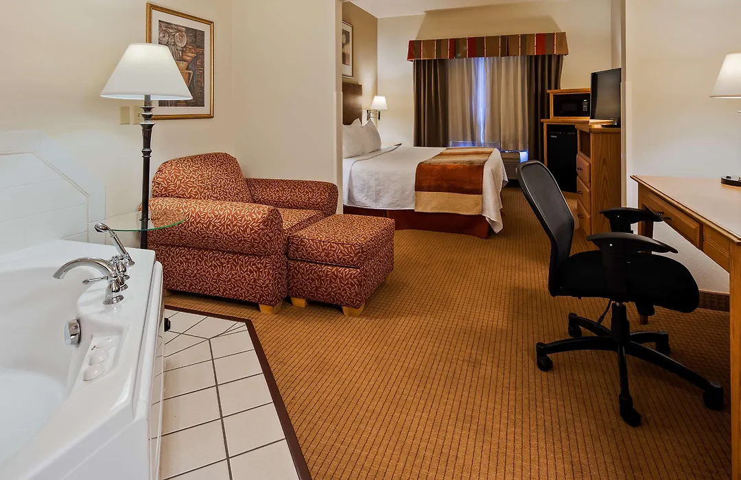 Best Western Wapakoneta Inn-1