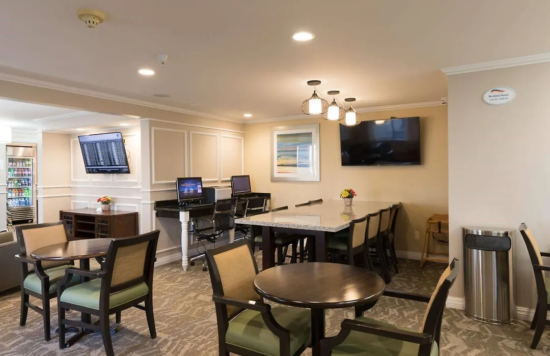 Baymont By Wyndham Detroit Airport/Romulus-1