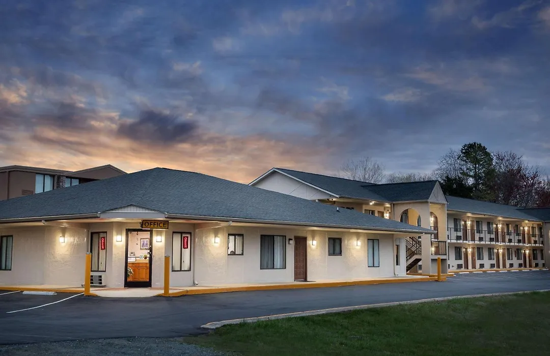 Super 8 By Wyndham Burlington Nc-1