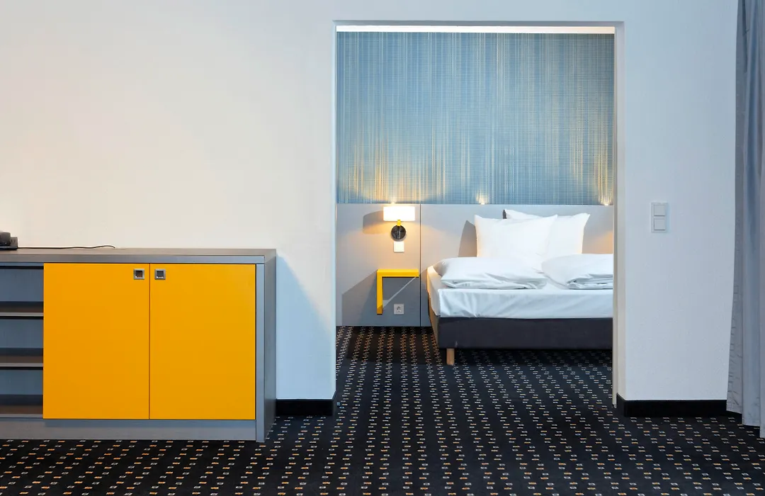 Ibis Styles Stuttgart-1