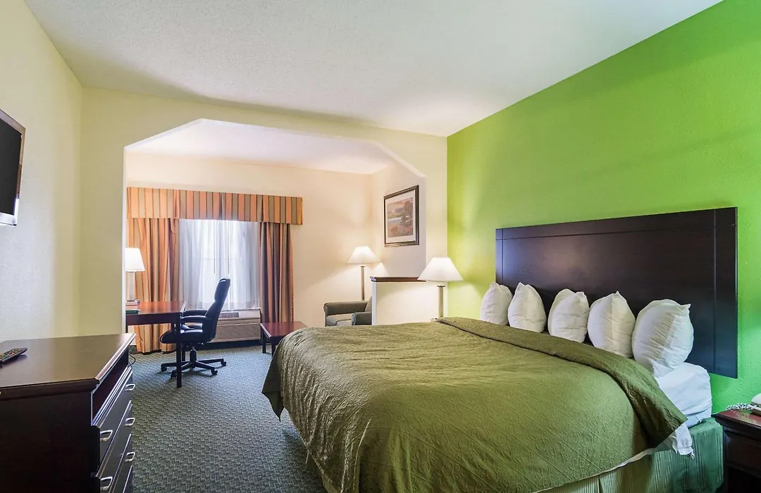 Quality Inn & Suites Harvey - Chicago Southland-1