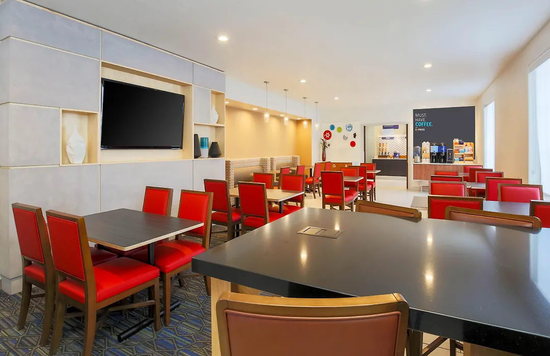 Holiday Inn Express Lancaster By Ihg-1