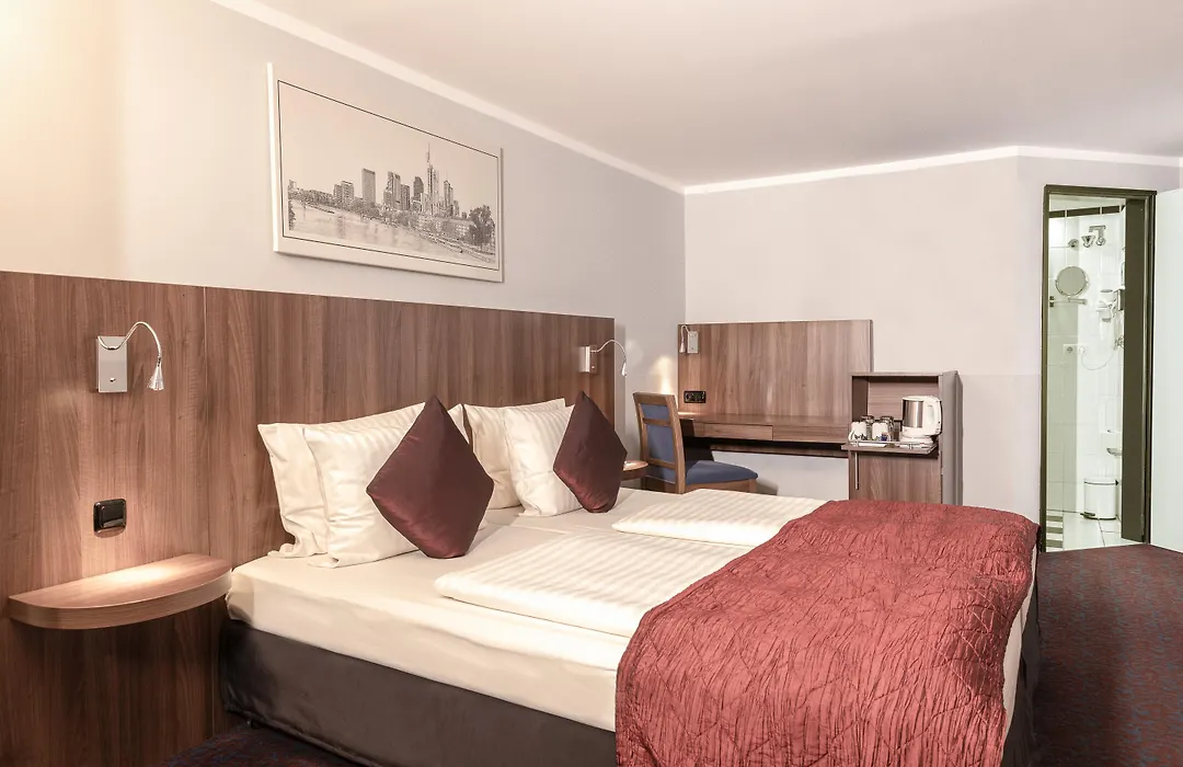 Ramada By Wyndham Frankfurt City Centre-1