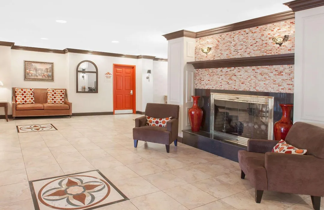 Birch Hill Suites Detroit-Warren-1