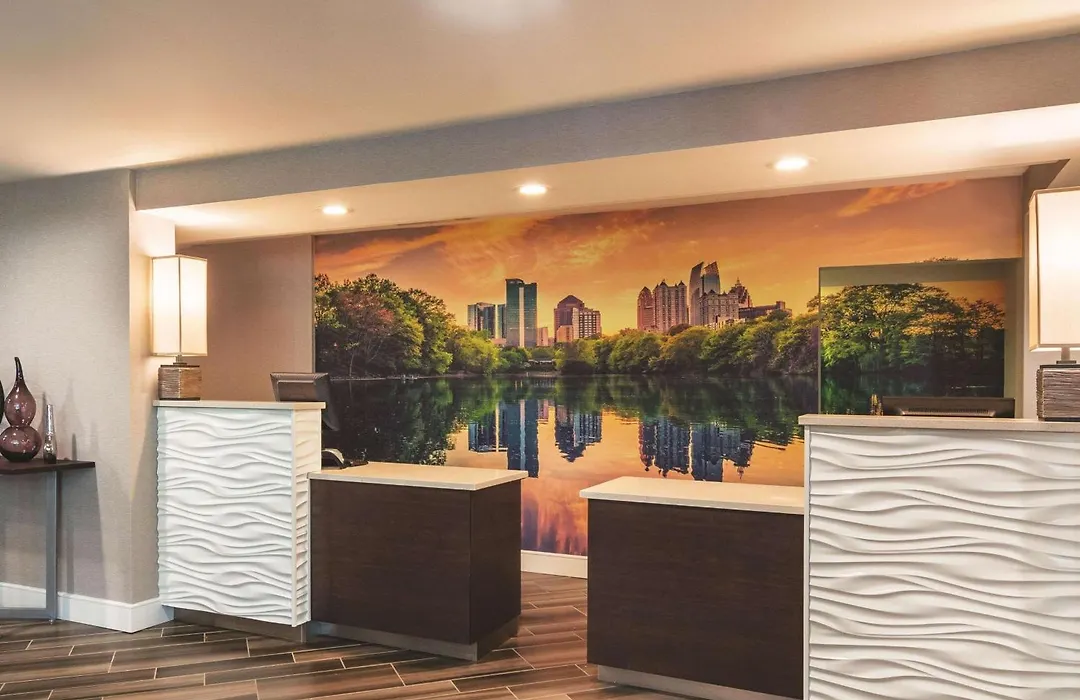 La Quinta By Wyndham Atlanta Perimeter Medical-1